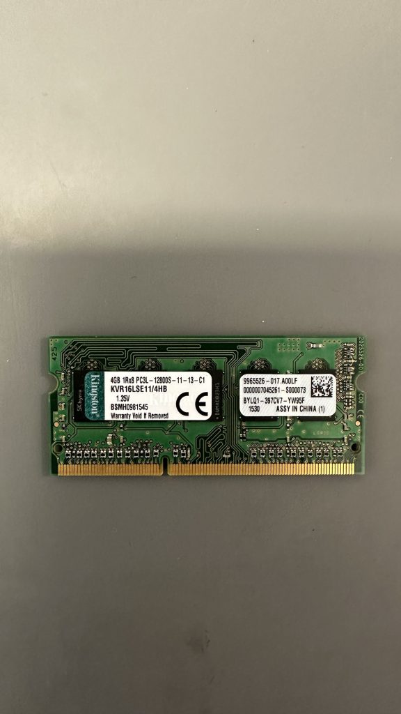 Kingston 4GB DDR3L 1600MHz PC3L-12800S SO-DIMM 204-Pin 1.35V Non-ECC KVR16LSE11/4HB